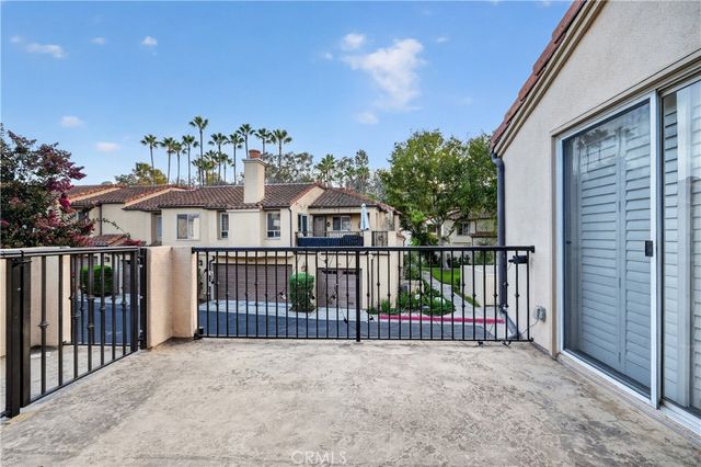 88 Corsica Drive, Newport Beach, CA 92660