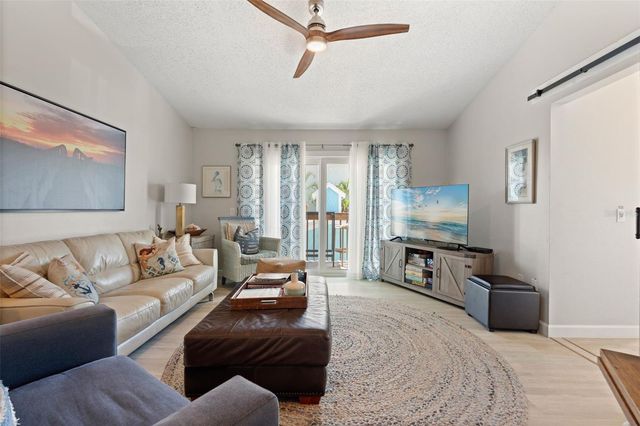 2517 AVENUE C, Bradenton Beach, FL 34217