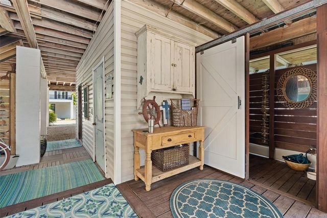 2517 AVENUE C, Bradenton Beach, FL 34217