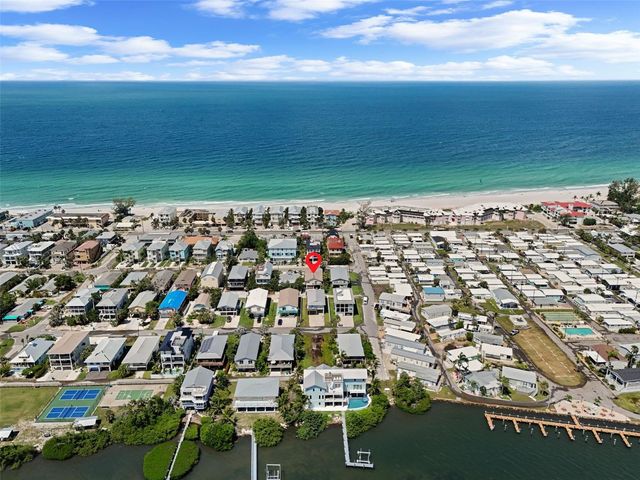 2517 AVENUE C, Bradenton Beach, FL 34217