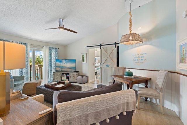 2517 AVENUE C, Bradenton Beach, FL 34217