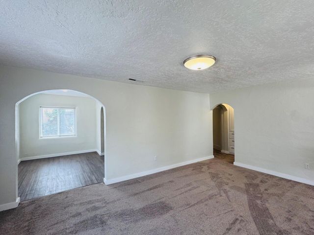 1010 San Clemente Avenue NW, Albuquerque, NM 87107
