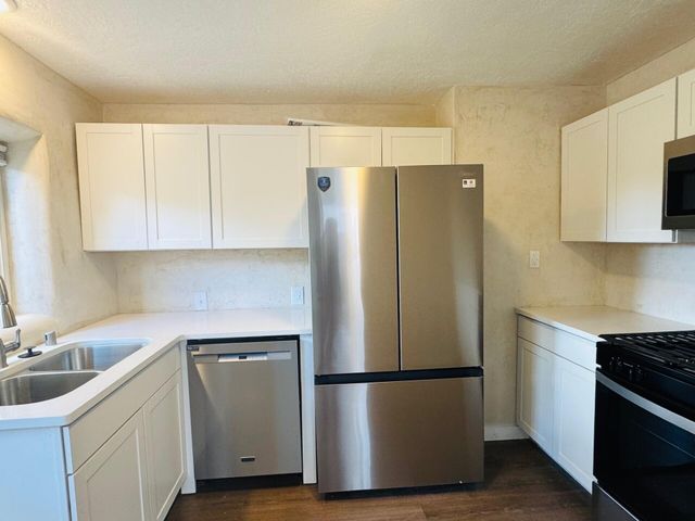 1010 San Clemente Avenue NW, Albuquerque, NM 87107