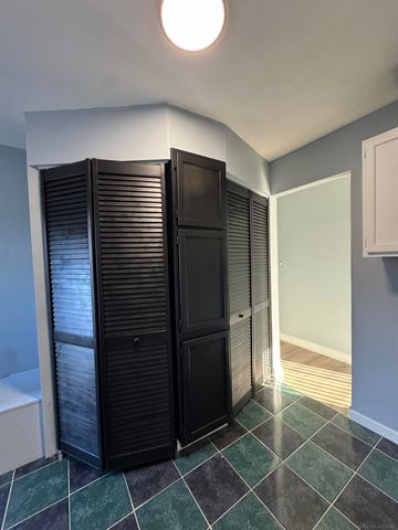 31800 Briar Lane, Saint Clair Shores, MI 48082