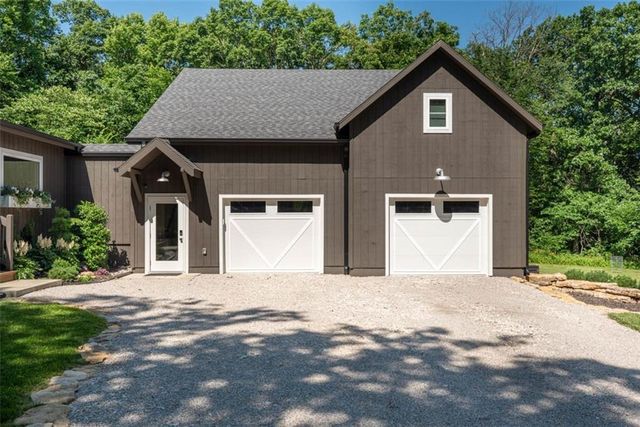 27610 S Groh Road, Cleveland, MO 64734