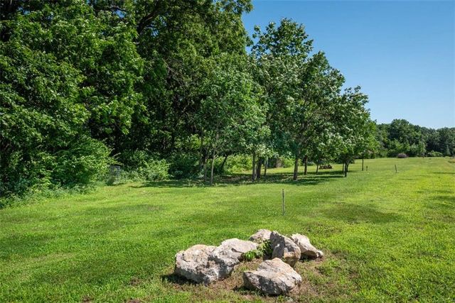 27610 S Groh Road, Cleveland, MO 64734