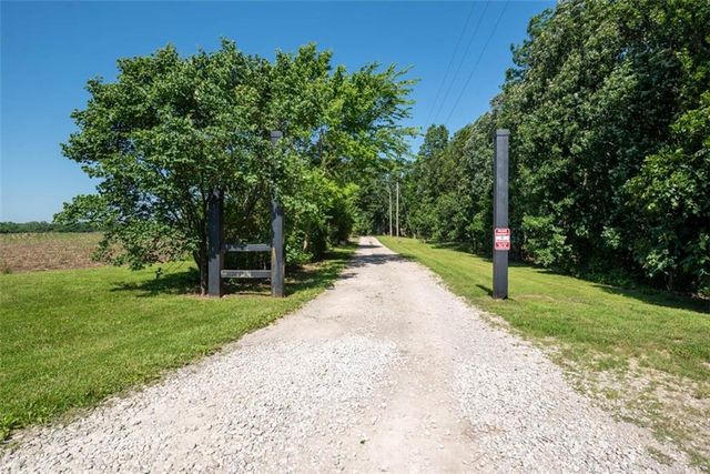 27610 S Groh Road, Cleveland, MO 64734