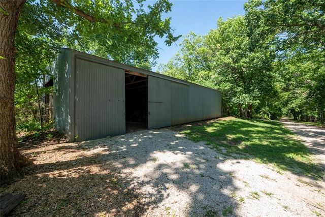 27610 S Groh Road, Cleveland, MO 64734