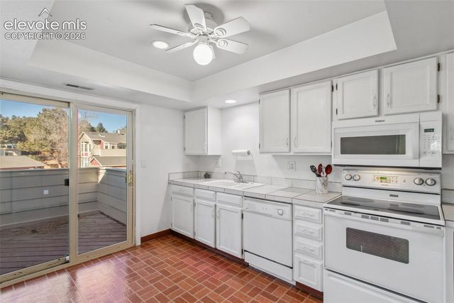 432 W Rockrimmon Boulevard B, Colorado Springs, CO 80919