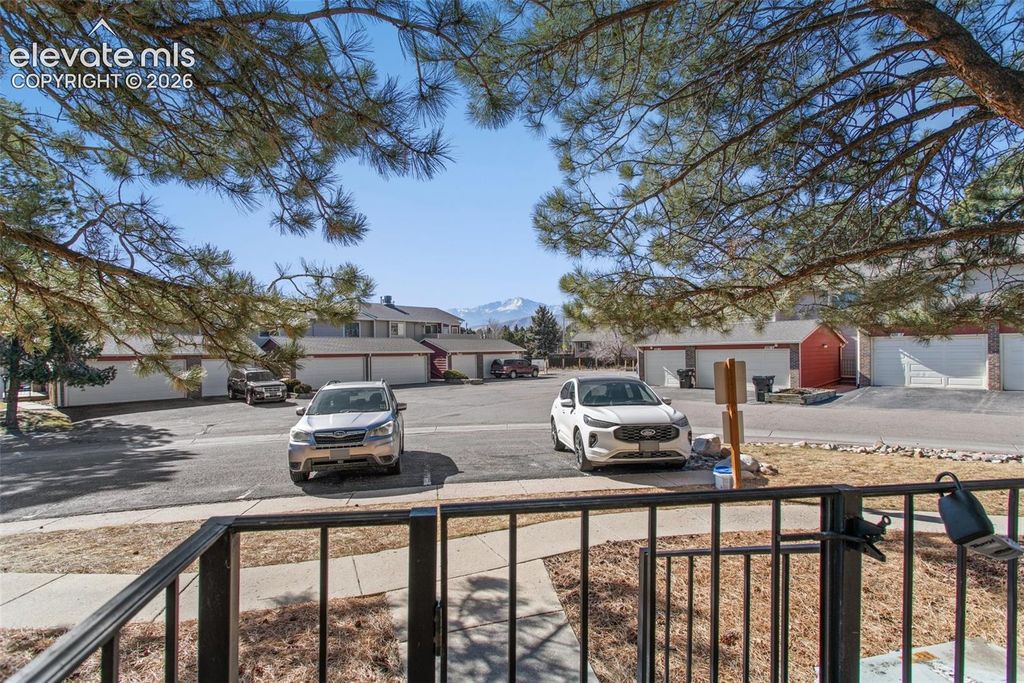 432 W Rockrimmon Boulevard B, Colorado Springs, CO 80919 — photo 3