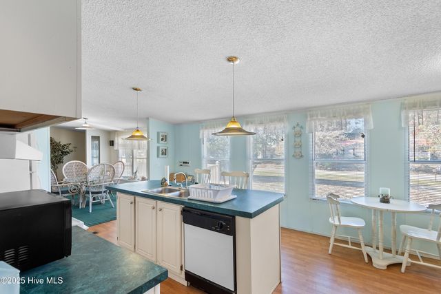 2795 Cindy Street SW, Supply, NC 28462