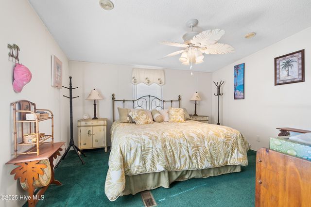 2795 Cindy Street SW, Supply, NC 28462