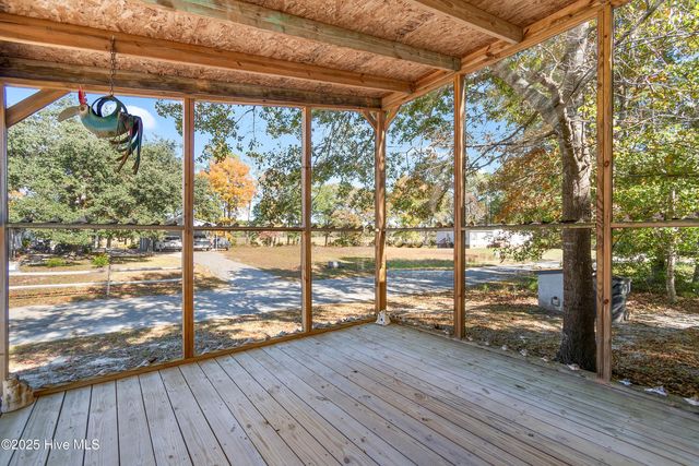 2795 Cindy Street SW, Supply, NC 28462