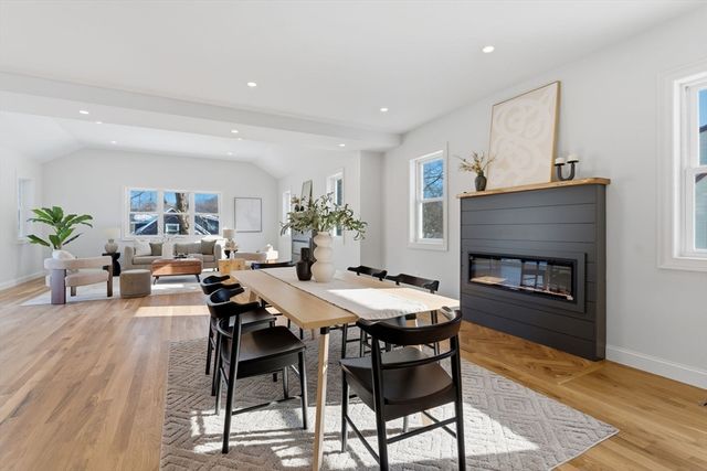 27 Purity Springs Rd, Burlington, MA 01803