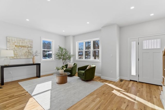 27 Purity Springs Rd, Burlington, MA 01803