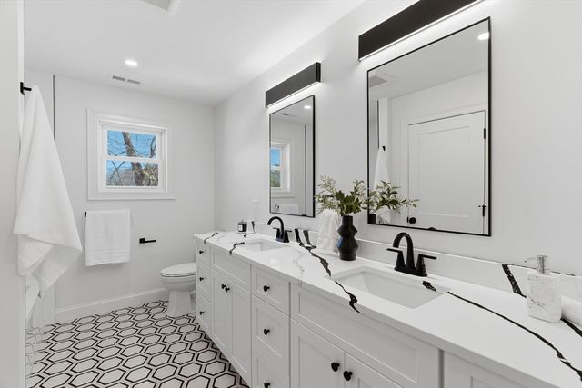 27 Purity Springs Rd, Burlington, MA 01803