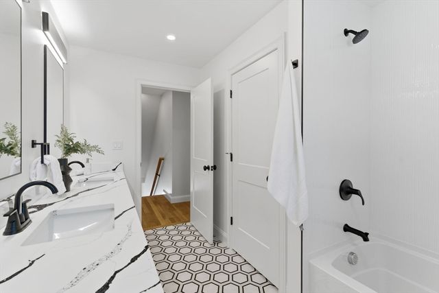 27 Purity Springs Rd, Burlington, MA 01803