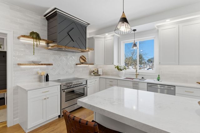 27 Purity Springs Rd, Burlington, MA 01803