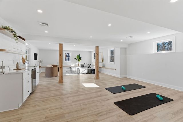 27 Purity Springs Rd, Burlington, MA 01803