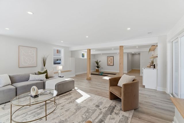 27 Purity Springs Rd, Burlington, MA 01803