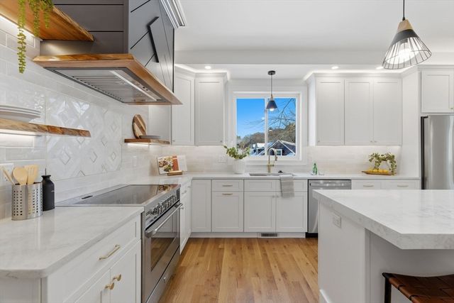 27 Purity Springs Rd, Burlington, MA 01803