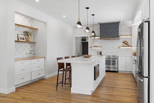 27 Purity Springs Rd, Burlington, MA 01803