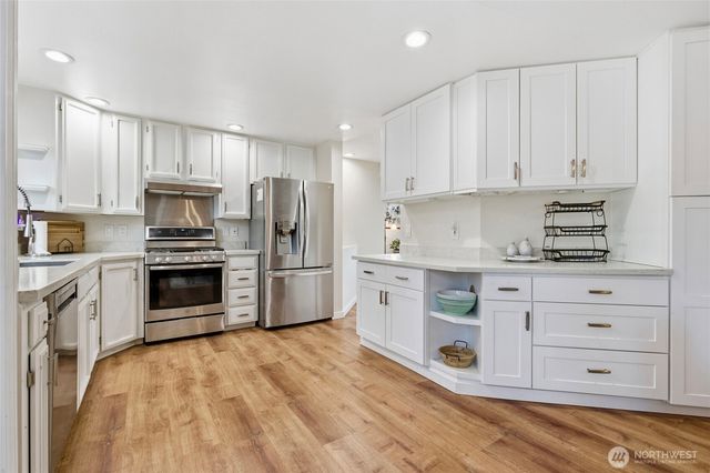 27524 140th Ave SE, Kent, WA 98042