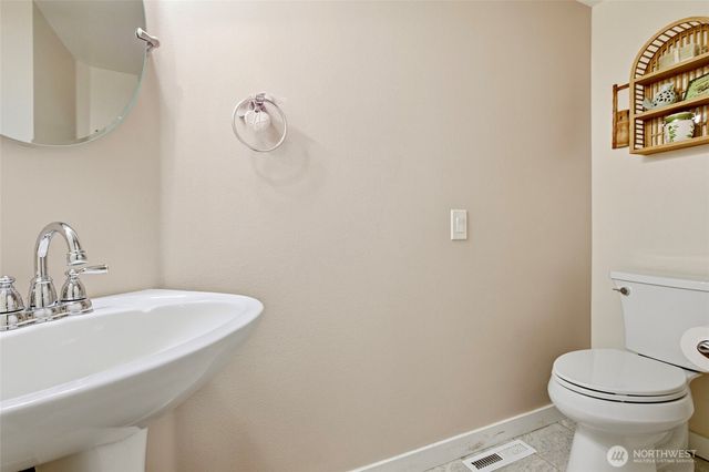 27524 140th Ave SE, Kent, WA 98042