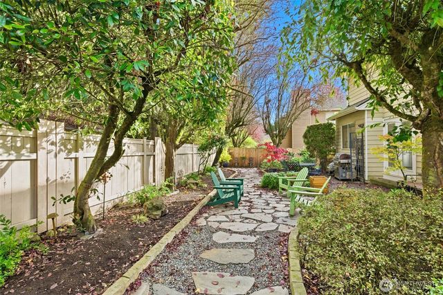 27524 140th Ave SE, Kent, WA 98042