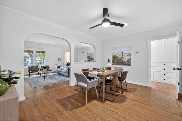 1319 Robertson Way, Sacramento, CA 95818