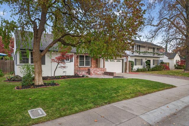 1319 Robertson Way, Sacramento, CA 95818