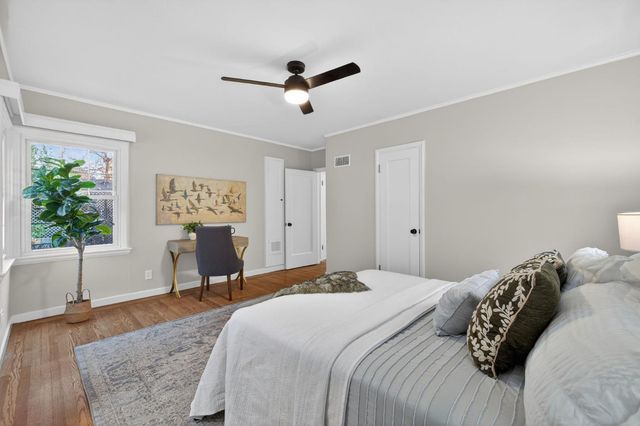 1319 Robertson Way, Sacramento, CA 95818