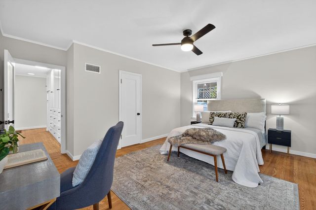 1319 Robertson Way, Sacramento, CA 95818