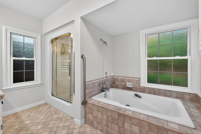 1319 Robertson Way, Sacramento, CA 95818