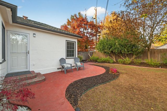 1319 Robertson Way, Sacramento, CA 95818