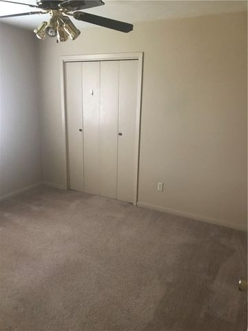 407 Princeton, College Station, TX 77840