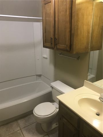 407 Princeton, College Station, TX 77840