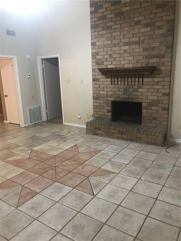 407 Princeton, College Station, TX 77840