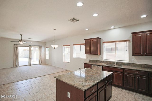 27015 N 52ND Glen, Phoenix, AZ 85083