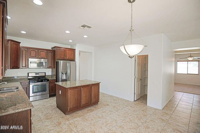 27015 N 52ND Glen, Phoenix, AZ 85083