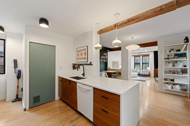 1 Ludlow Avenue, Saint Paul, MN 55108