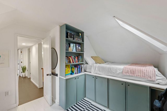 1 Ludlow Avenue, Saint Paul, MN 55108