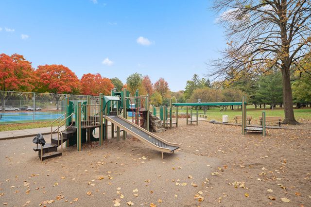 1 Ludlow Avenue, Saint Paul, MN 55108