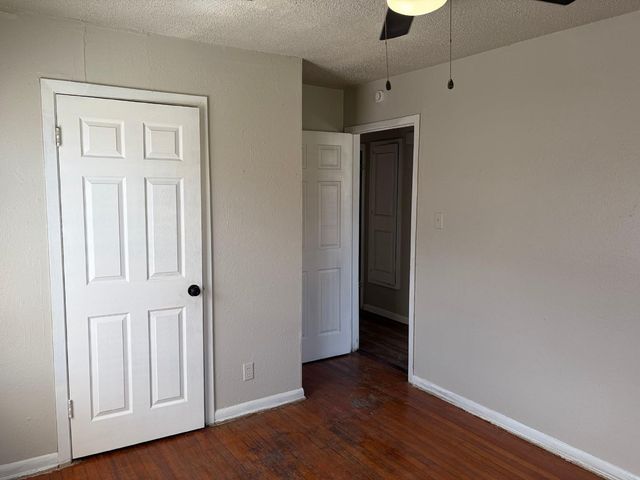 5530 Lakefield Drive, Houston, TX 77033