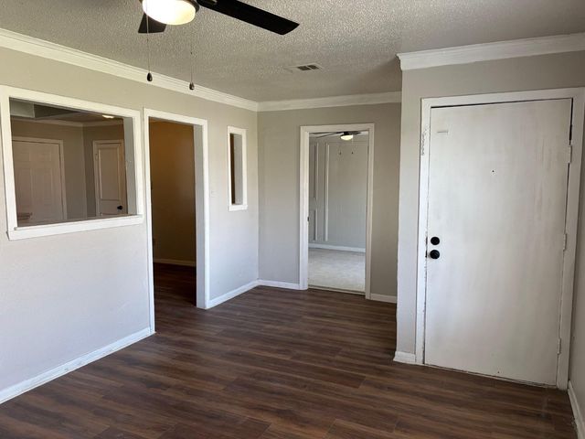 5530 Lakefield Drive, Houston, TX 77033