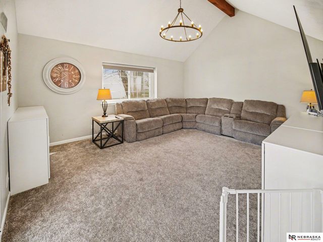 4700 Happy Hollow Lane, Lincoln, NE 68516