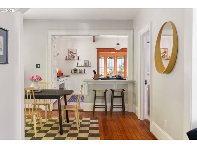 1204 Se 34TH Ave, Portland, OR 97214