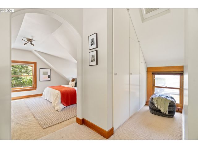 1204 Se 34TH Ave, Portland, OR 97214
