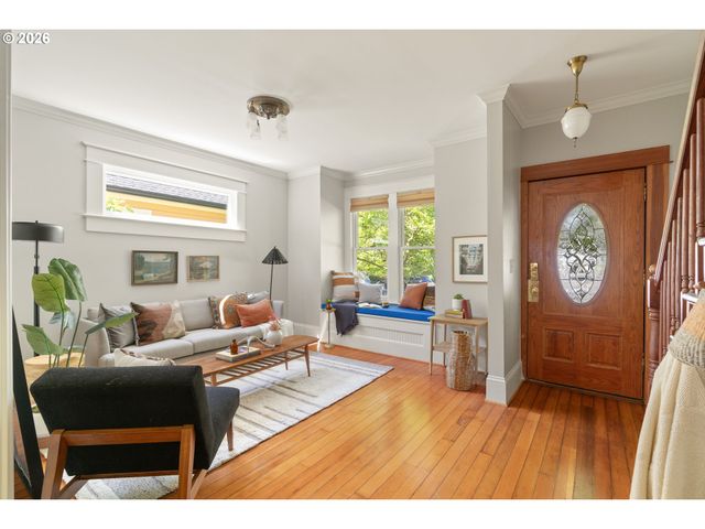 1204 Se 34TH Ave, Portland, OR 97214