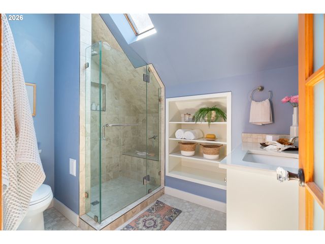 1204 Se 34TH Ave, Portland, OR 97214
